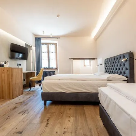 Curt Di Clement Eco Mobility Hotel