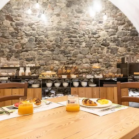 Curt Di Clement Eco Mobility Hotel Tirano