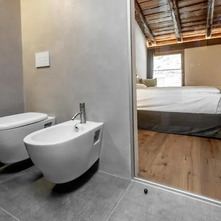 Curt Di Clement Eco Mobility Hotel Tirano