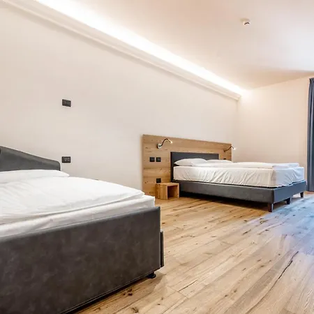 Hotel Curt Di Clement Eco Mobility