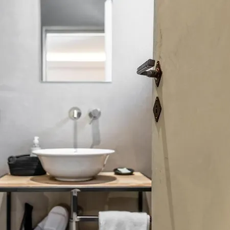 Curt Di Clement Eco Mobility Hotel Tirano