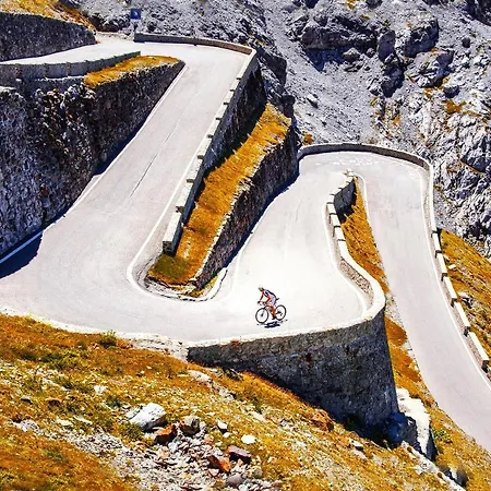 Hotel Curt Di Clement Eco Mobility Tirano