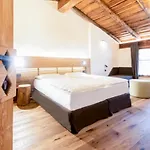 Curt Di Clement Eco Mobility Otel 4*